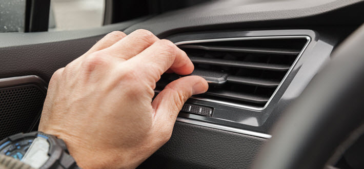 Mercedes-AC-Blowing-Hot-Air